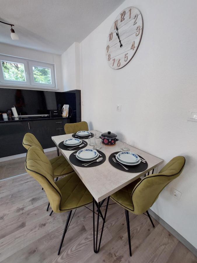 Apartman Cincar ลิฟโน ภายนอก รูปภาพ